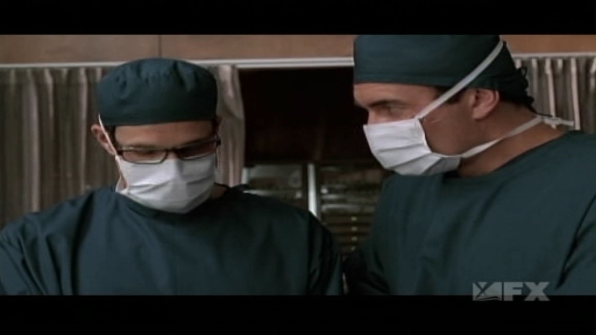 Charmed-Online-dot-NL-NipTuck5x09-2421.jpg