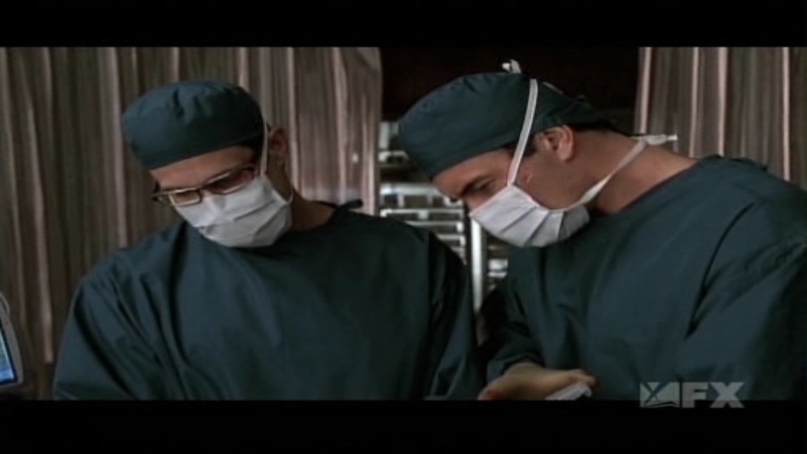 Charmed-Online-dot-NL-NipTuck5x09-2426.jpg