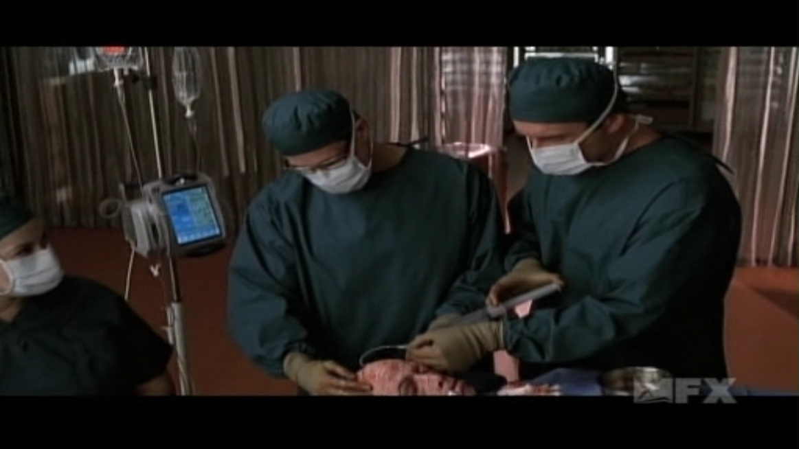 Charmed-Online-dot-NL-NipTuck5x09-2433.jpg