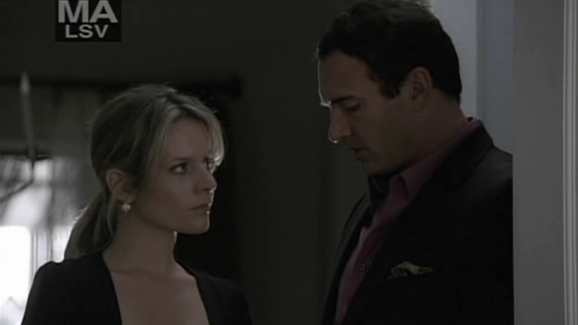 Charmed-Online-dot-NL-NipTuck5x10-2007.jpg