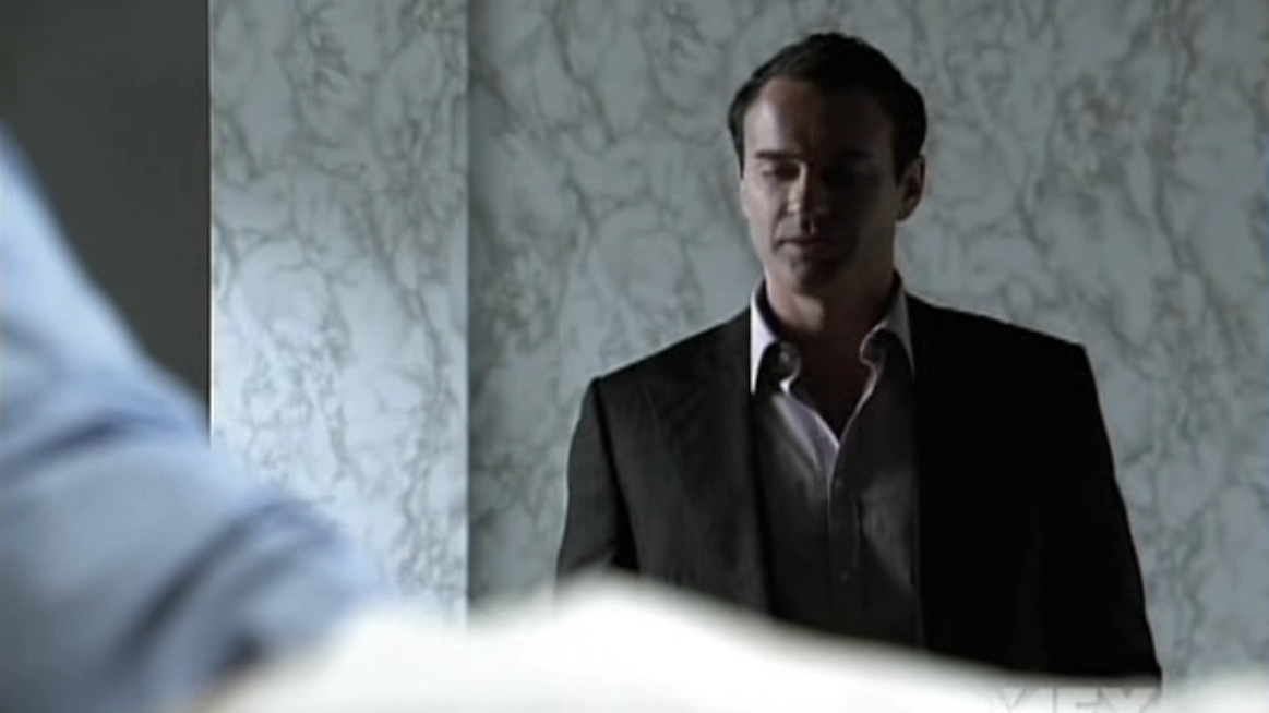 Charmed-Online-dot-NL-NipTuck5x11-1012.jpg Charmed-Online-dot-NL-NipTuck5x11-1012.jpg