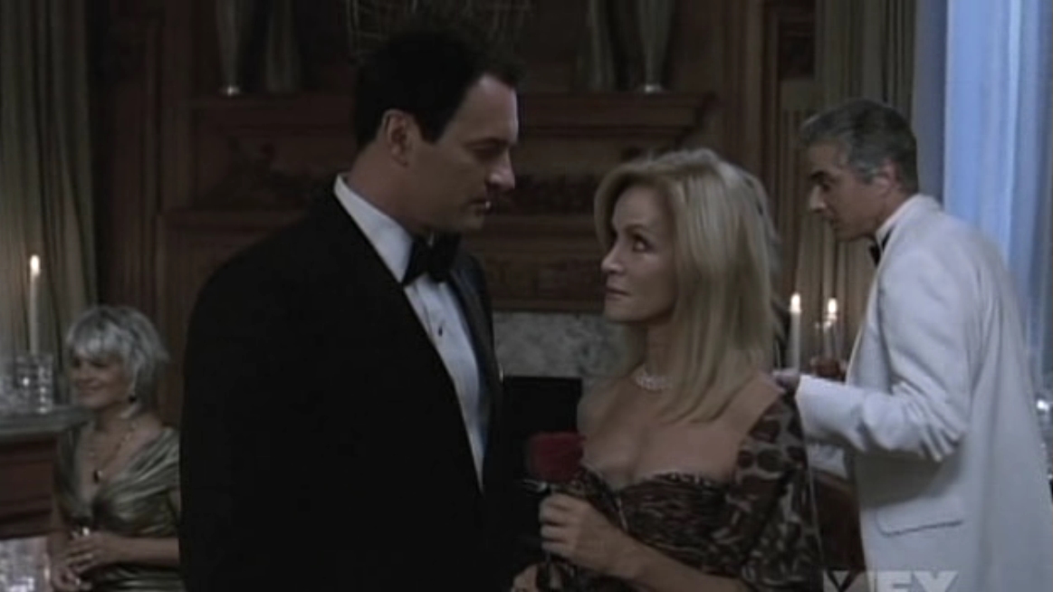 Charmed-Online-dot-NL-NipTuck5x12-0717.jpg
