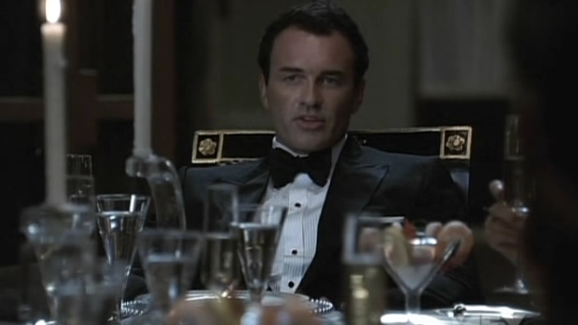Charmed-Online-dot-NL-NipTuck5x12-0825.jpg
