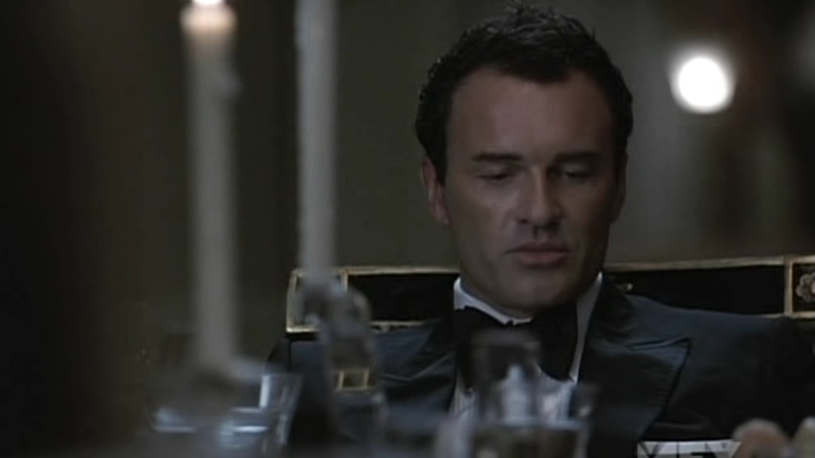 Charmed-Online-dot-NL-NipTuck5x12-0831.jpg