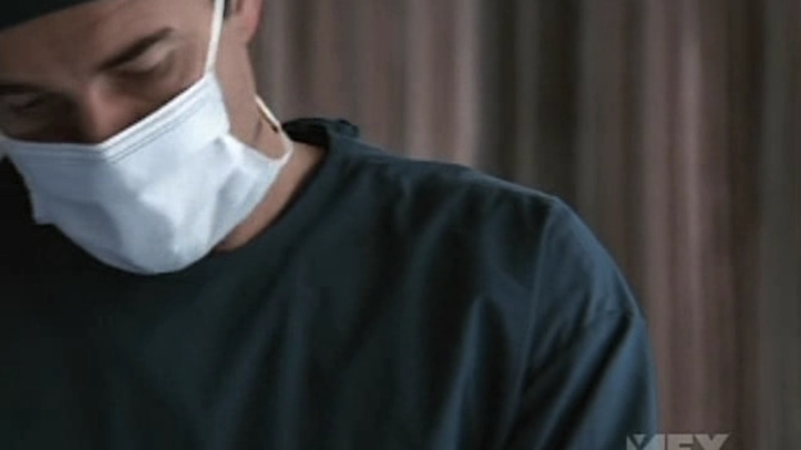 Charmed-Online-dot-NL-NipTuck5x12-1195.jpg Charmed-Online-dot-NL-NipTuck5x12-1195.jpg