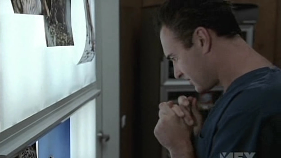 Charmed-Online-dot-NL-NipTuck5x12-1577.jpg