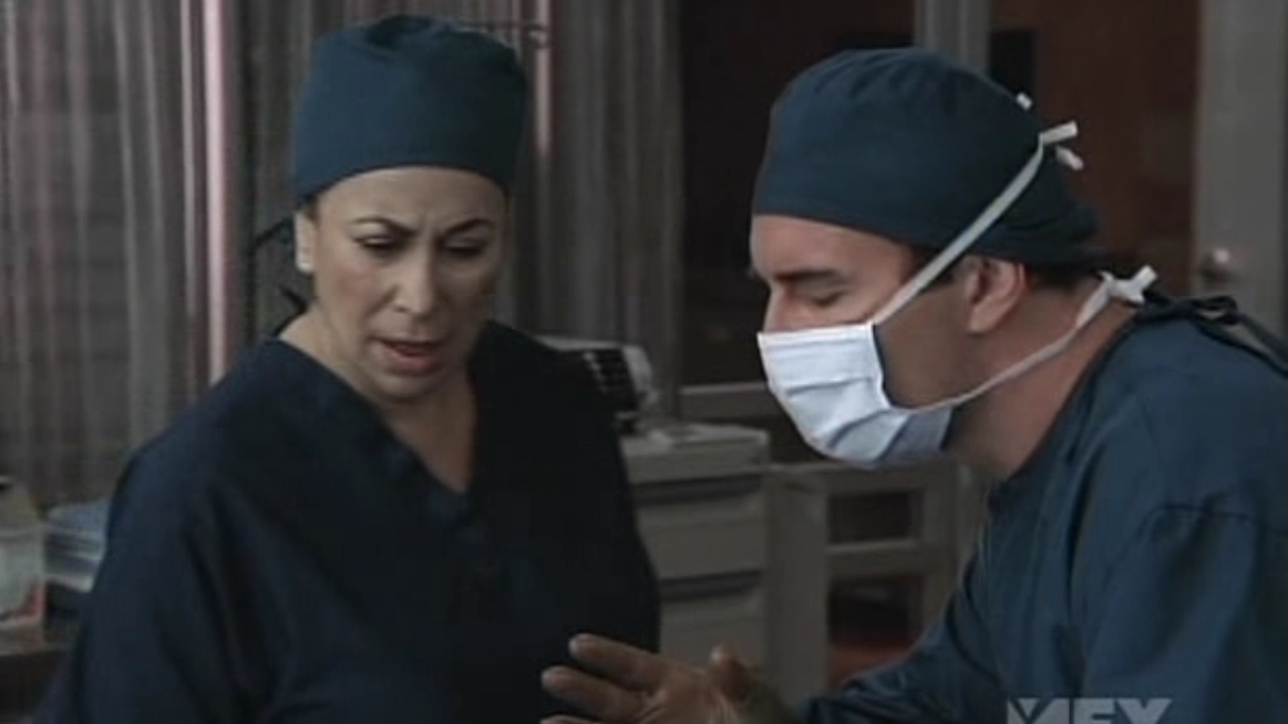 Charmed-Online-dot-NL-NipTuck5x12-1594.jpg