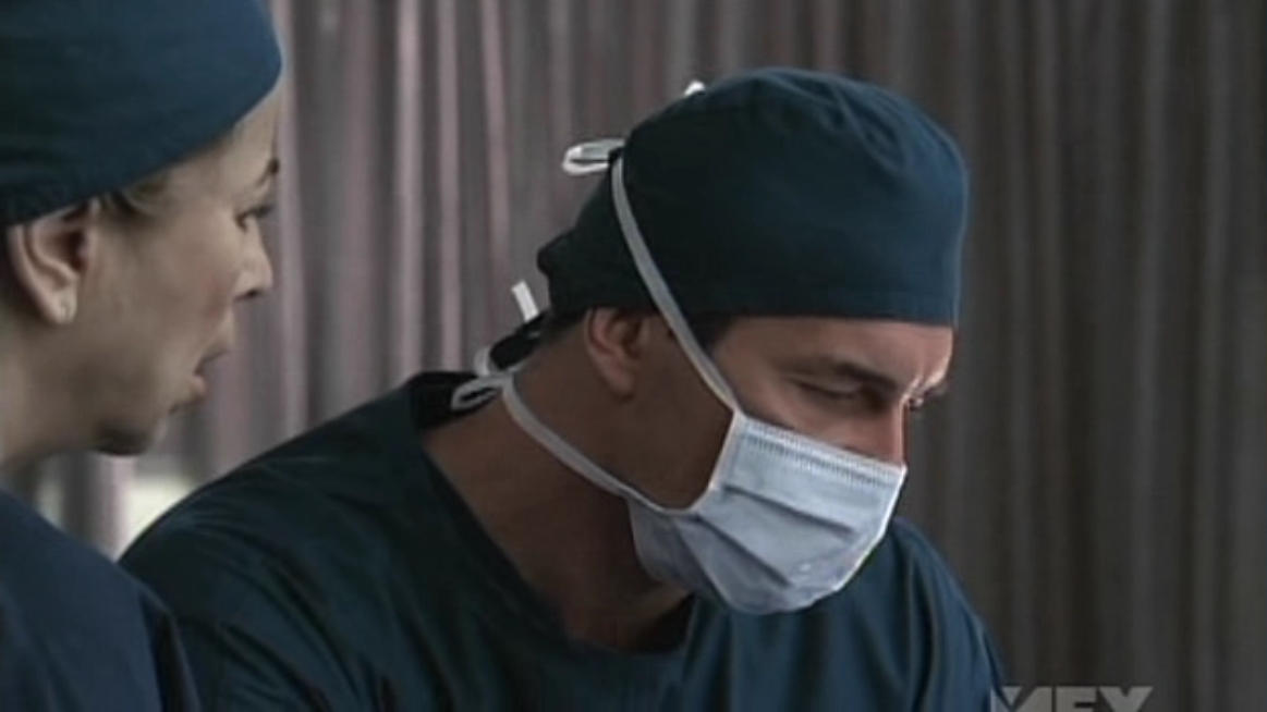 Charmed-Online-dot-NL-NipTuck5x12-1597.jpg