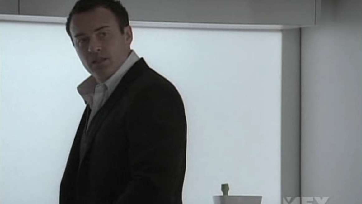 Charmed-Online-dot-NL-NipTuck5x12-1879.jpg