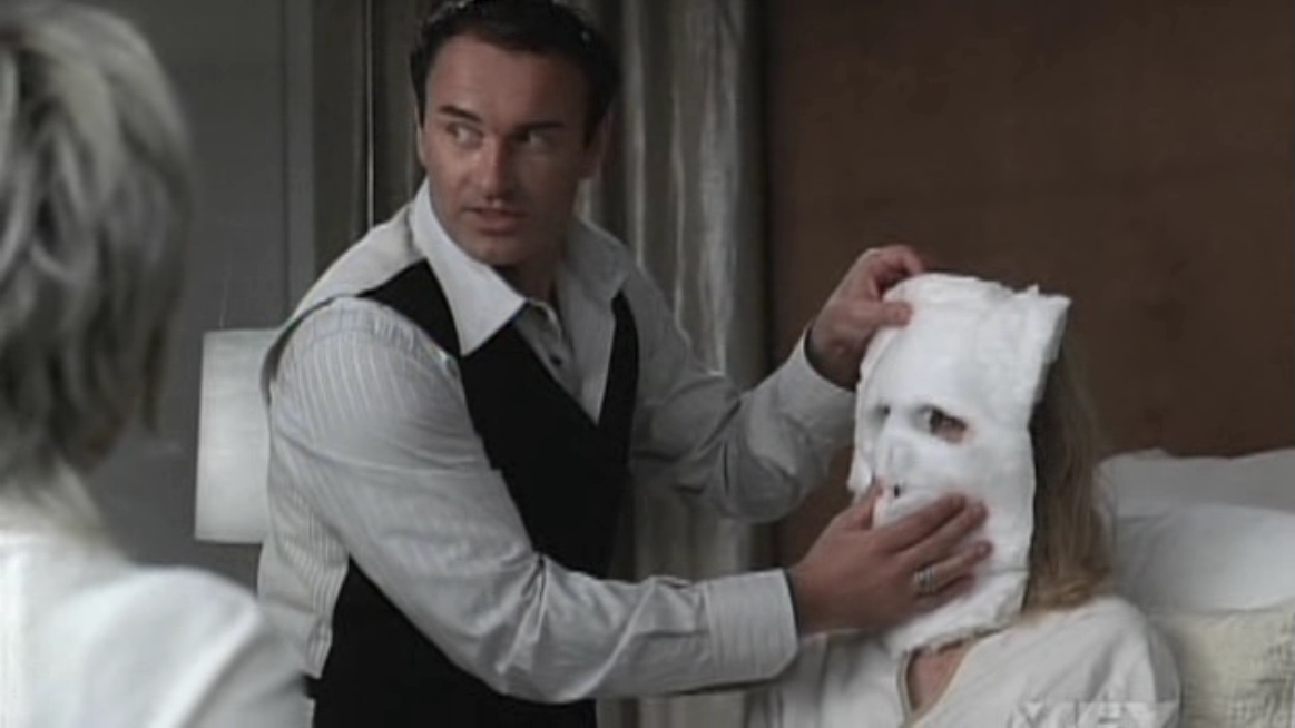 Charmed-Online-dot-NL-NipTuck5x12-1991.jpg