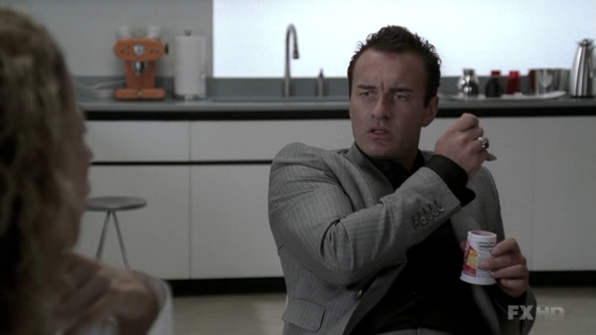 Charmed-Online-dot-NL-NipTuck5x13-0152.jpg