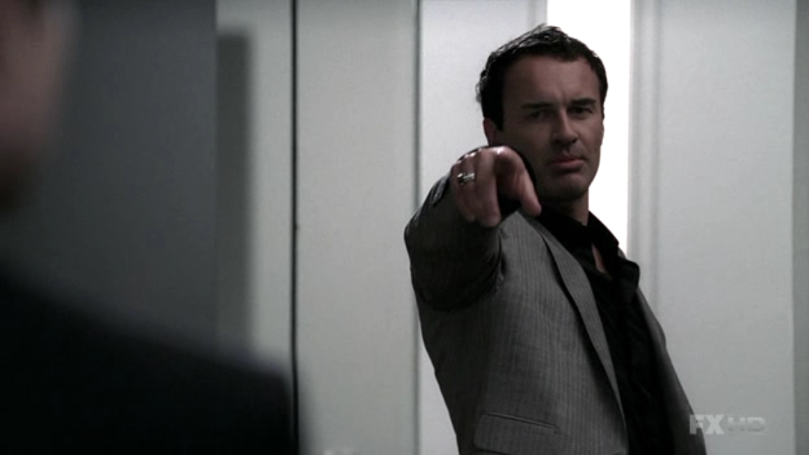 Charmed-Online-dot-NL-NipTuck5x13-0200.jpg