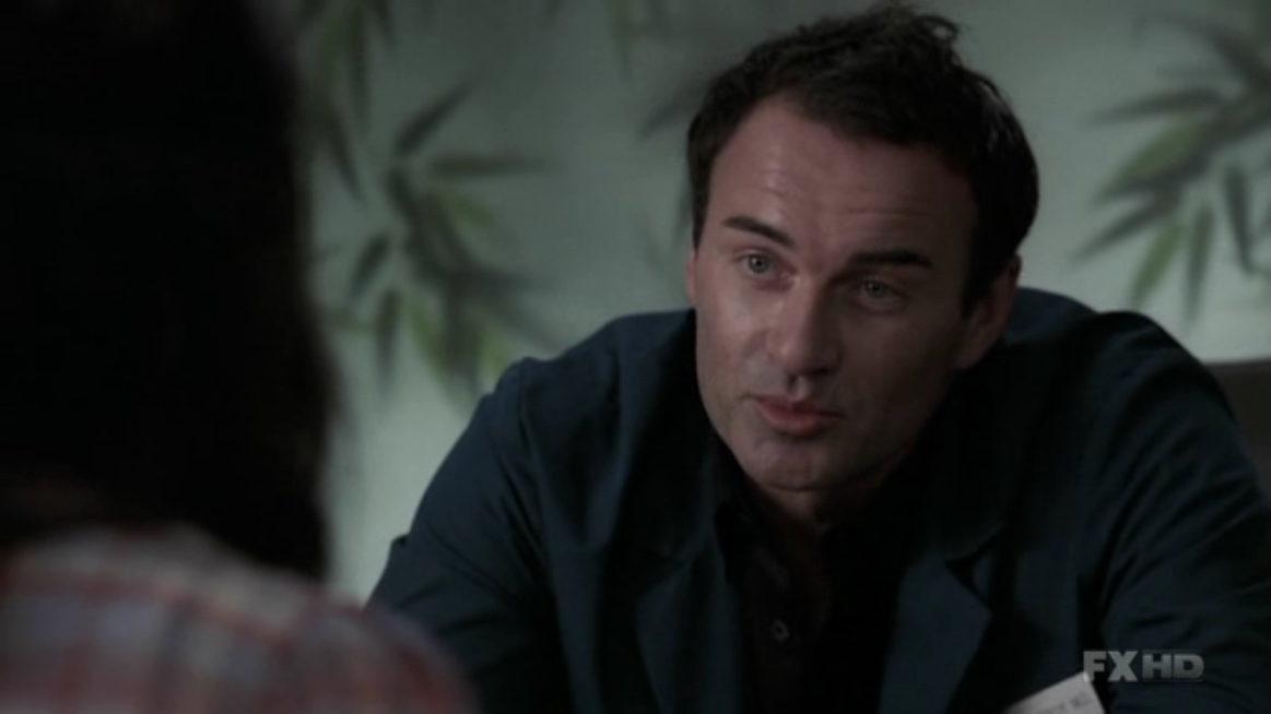Charmed-Online-dot-NL-NipTuck5x13-0383.jpg