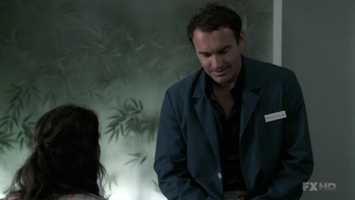 Charmed-Online-dot-NL-NipTuck5x13-0464.jpg