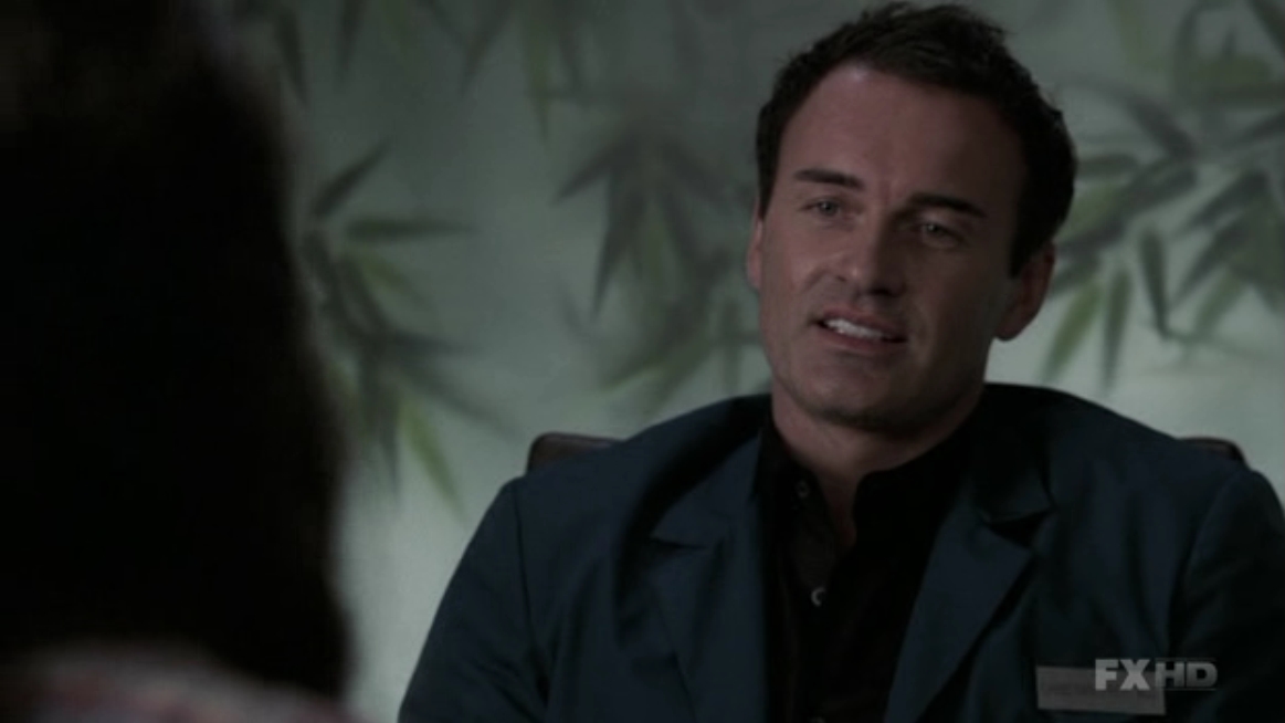 Charmed-Online-dot-NL-NipTuck5x13-0723.jpg