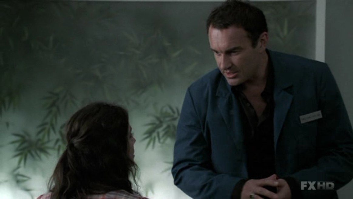 Charmed-Online-dot-NL-NipTuck5x13-0762.jpg