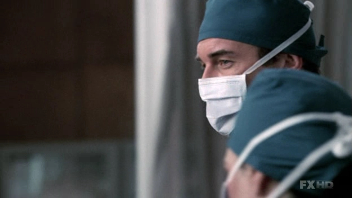 Charmed-Online-dot-NL-NipTuck5x14-0200.jpg