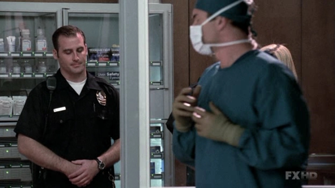 Charmed-Online-dot-NL-NipTuck5x14-0231.jpg
