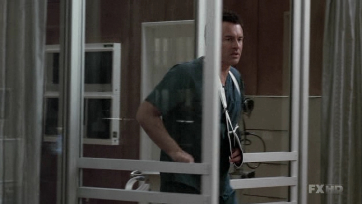 Charmed-Online-dot-NL-NipTuck5x15-0525.jpg