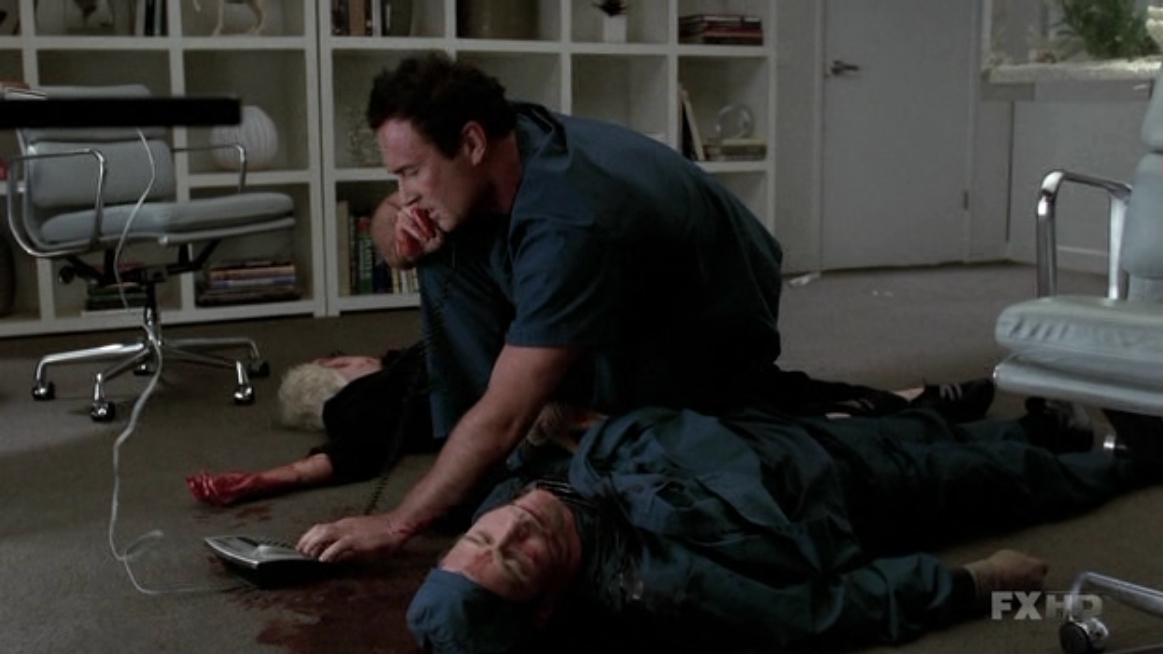 Charmed-Online-dot-NL-NipTuck5x15-0635.jpg