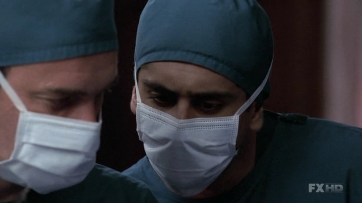 Charmed-Online-dot-NL-NipTuck5x15-1251.jpg