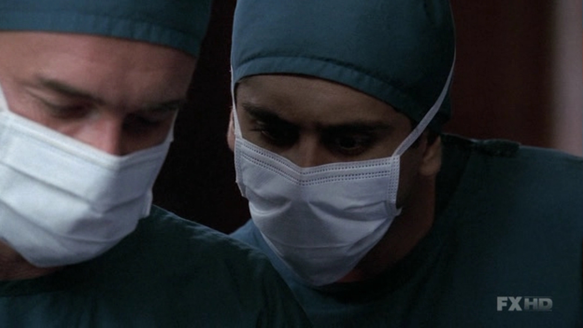 Charmed-Online-dot-NL-NipTuck5x15-1253.jpg