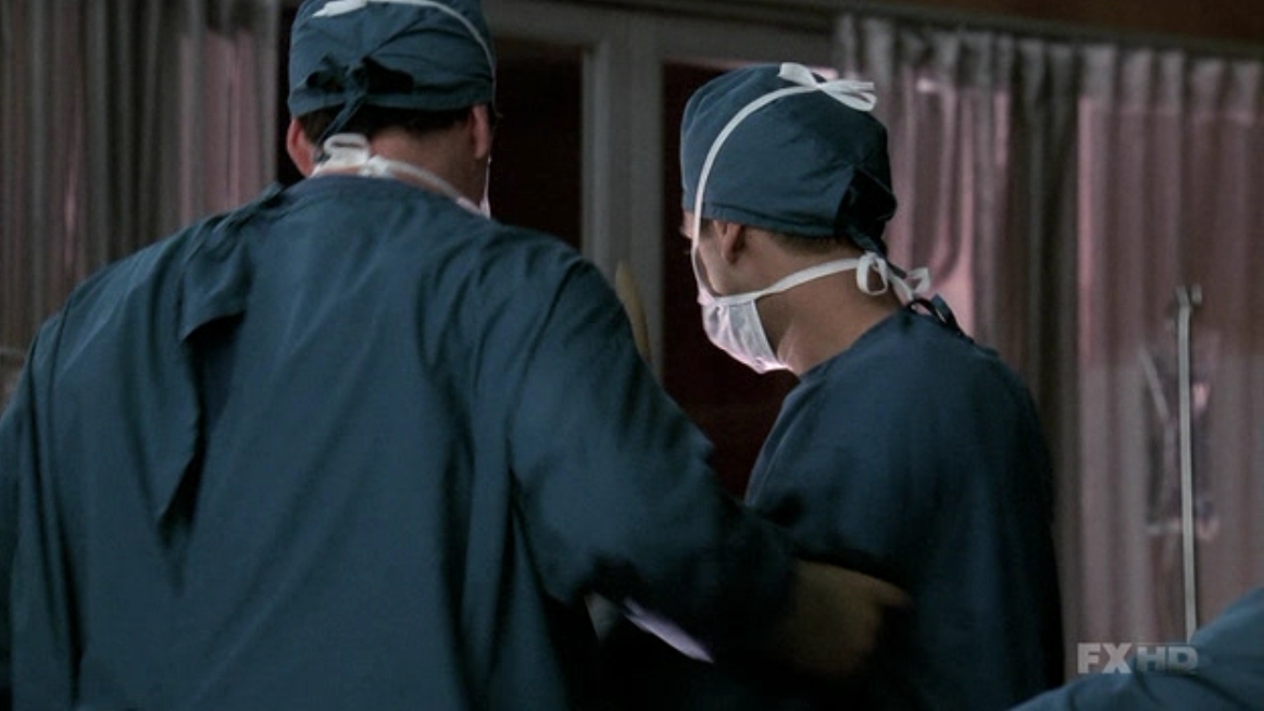 Charmed-Online-dot-NL-NipTuck5x15-1296.jpg