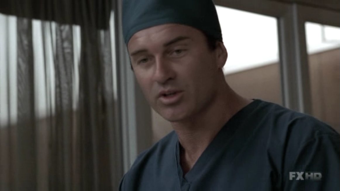 Charmed-Online-dot-NL-NipTuck5x16-0481.jpg