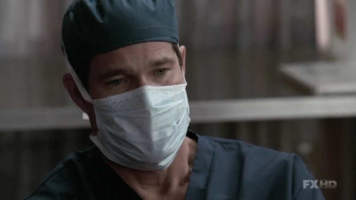 Charmed-Online-dot-NL-NipTuck5x16-0532.jpg