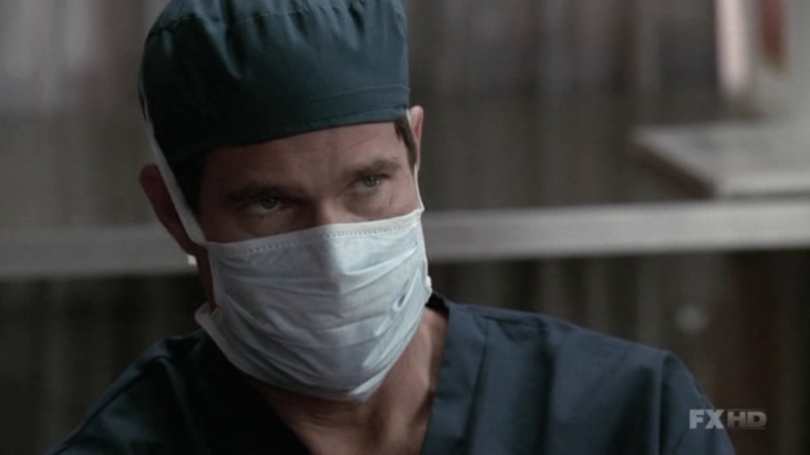 Charmed-Online-dot-NL-NipTuck5x16-0533.jpg