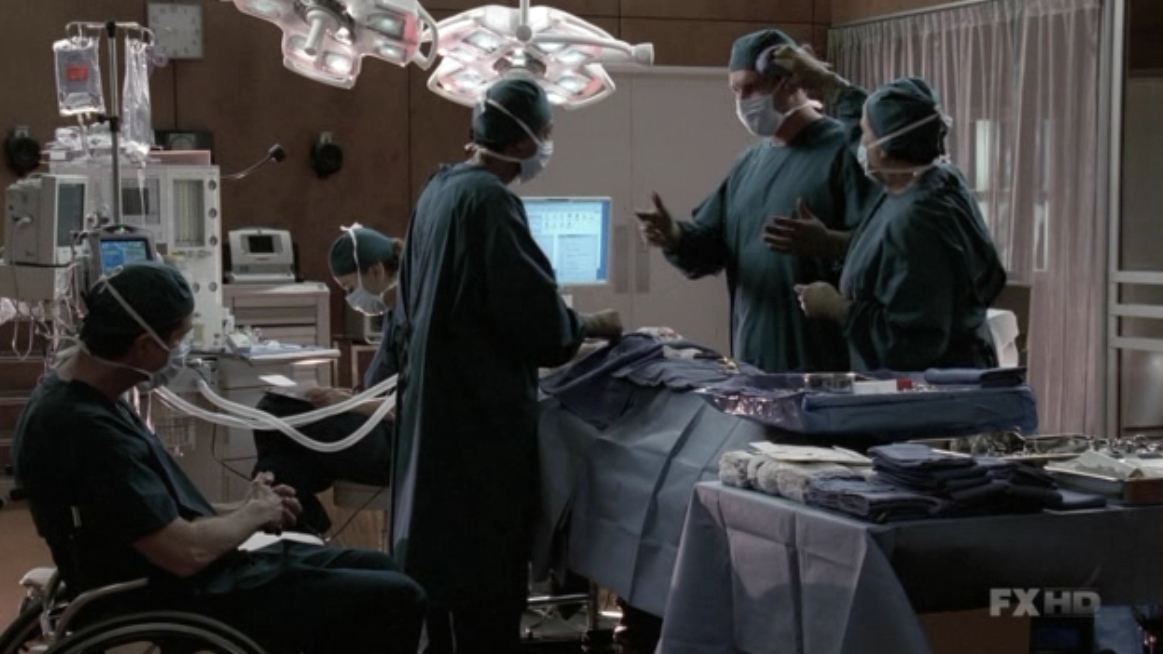 Charmed-Online-dot-NL-NipTuck5x16-0544.jpg