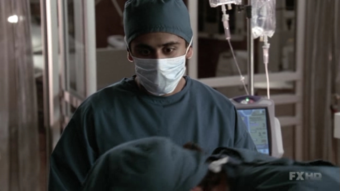 Charmed-Online-dot-NL-NipTuck5x16-0558.jpg