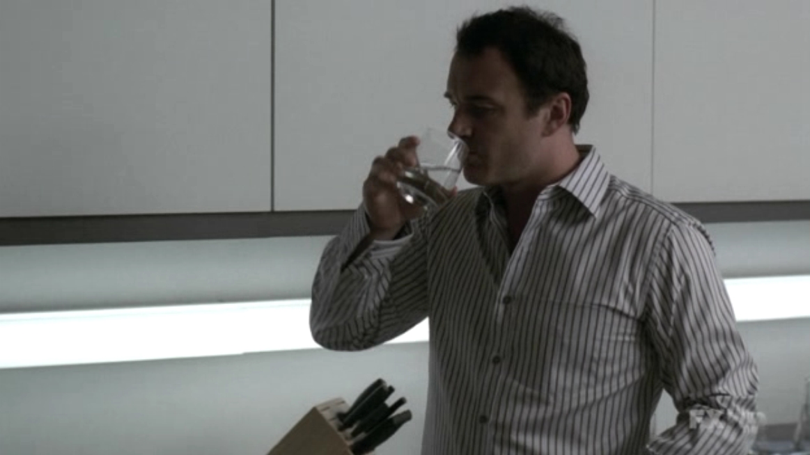 Charmed-Online-dot-NL-NipTuck5x16-0581.jpg
