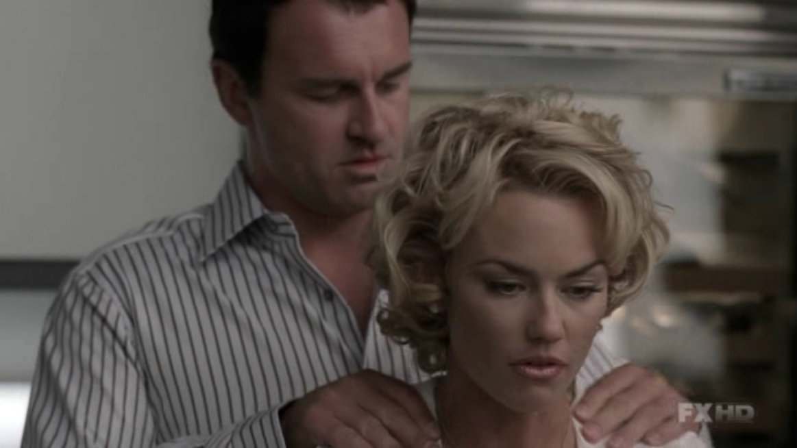 Charmed-Online-dot-NL-NipTuck5x16-0675.jpg