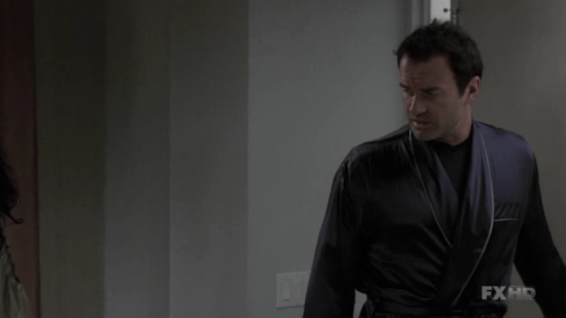 Charmed-Online-dot-NL-NipTuck5x16-1248.jpg