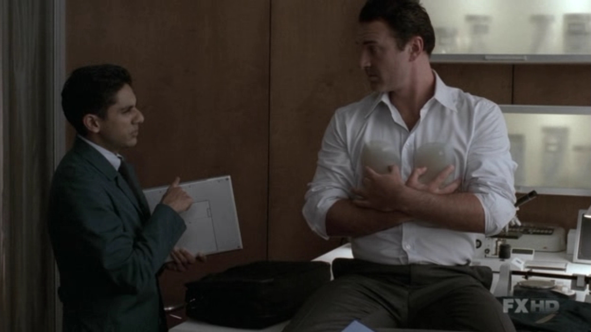Charmed-Online-dot-NL-NipTuck5x16-1732.jpg