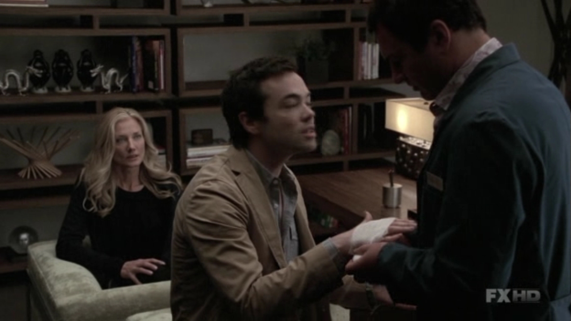 Charmed-Online-dot-NL-NipTuck5x16-2216.jpg