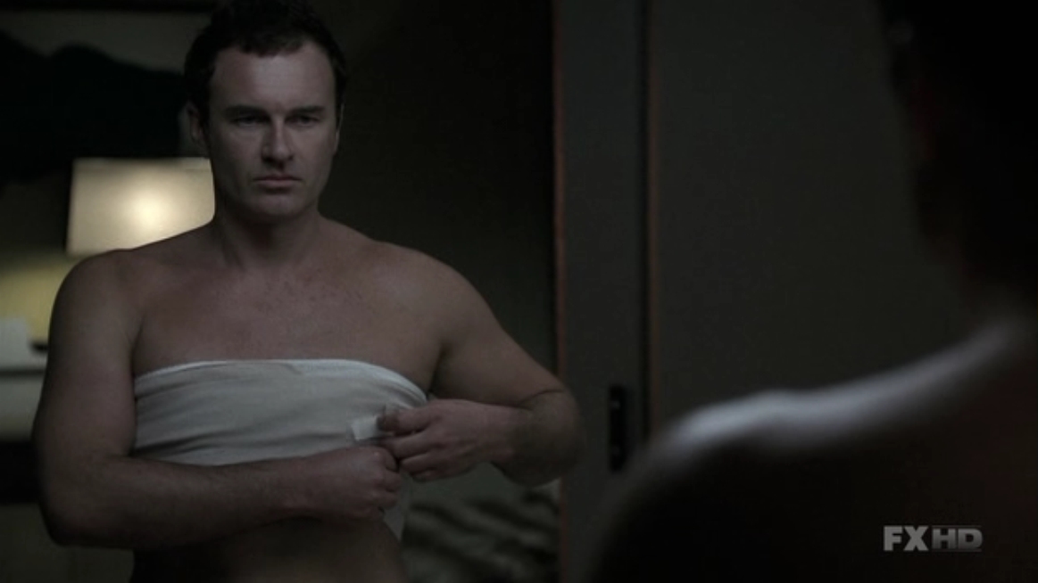 Charmed-Online-dot-NL-NipTuck5x18-0924.jpg