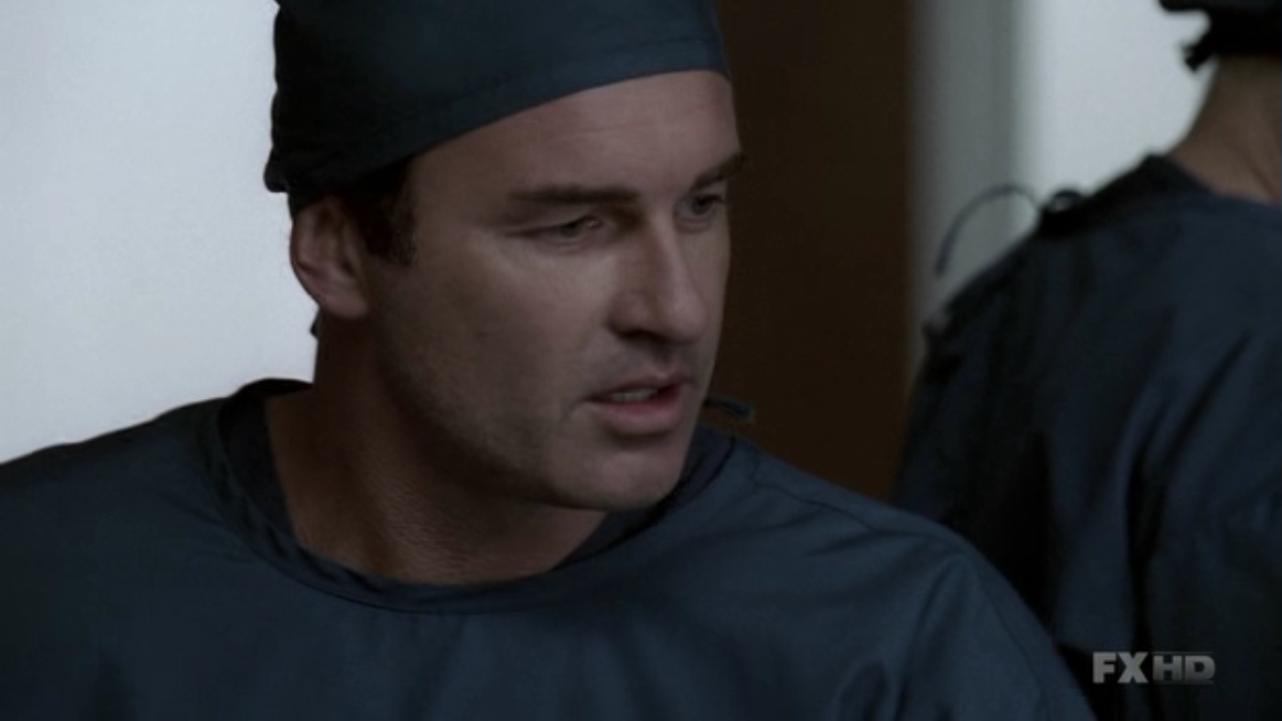 Charmed-Online-dot-NL-NipTuck5x19-0432.jpg