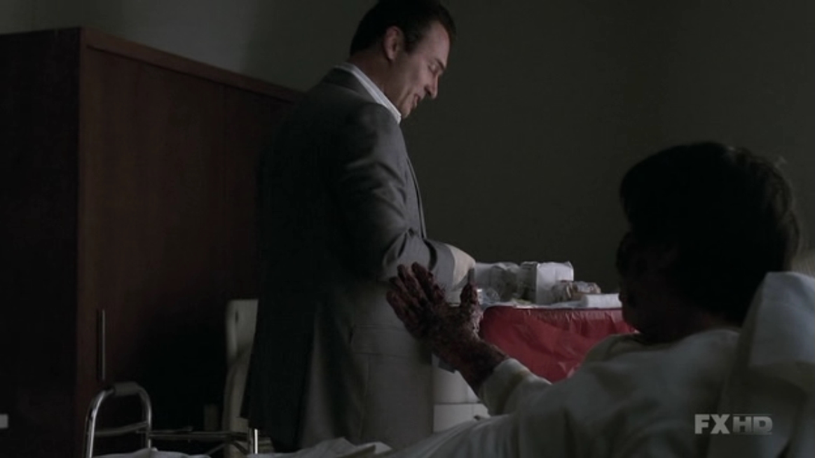 Charmed-Online-dot-NL-NipTuck5x19-1178.jpg