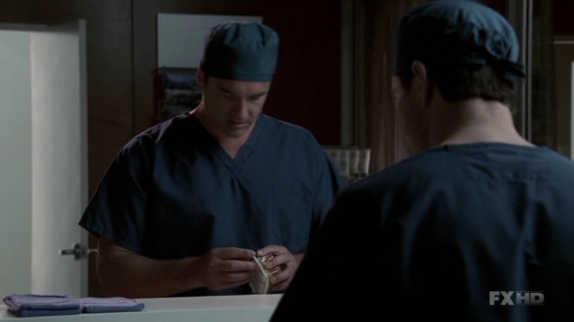 Charmed-Online-dot-NL-NipTuck5x19-1573.jpg