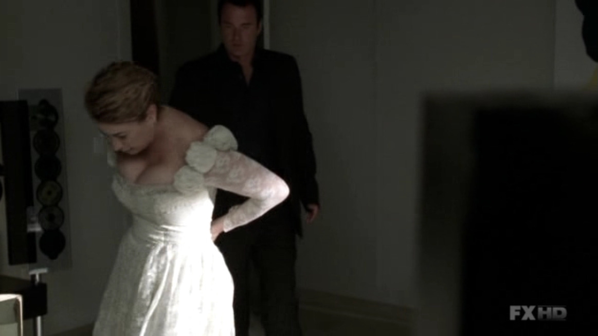 Charmed-Online-dot-NL-NipTuck5x21-0188.jpg