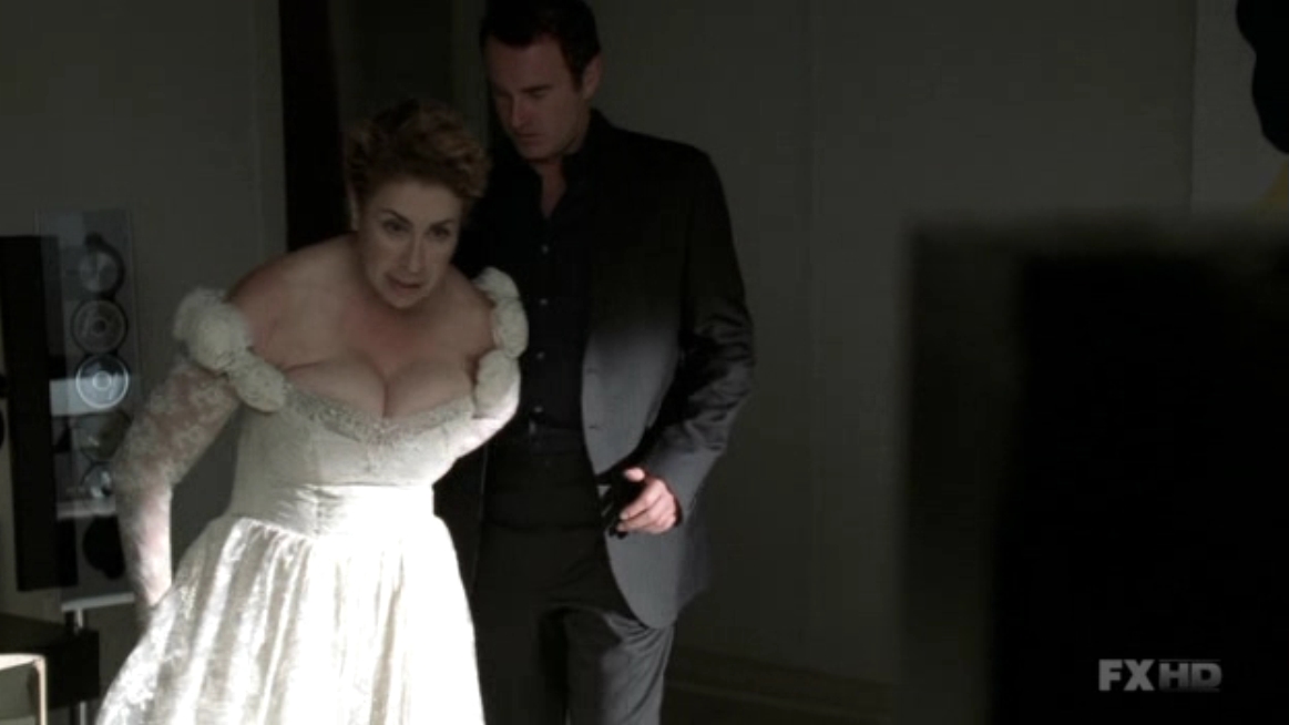 Charmed-Online-dot-NL-NipTuck5x21-0189.jpg