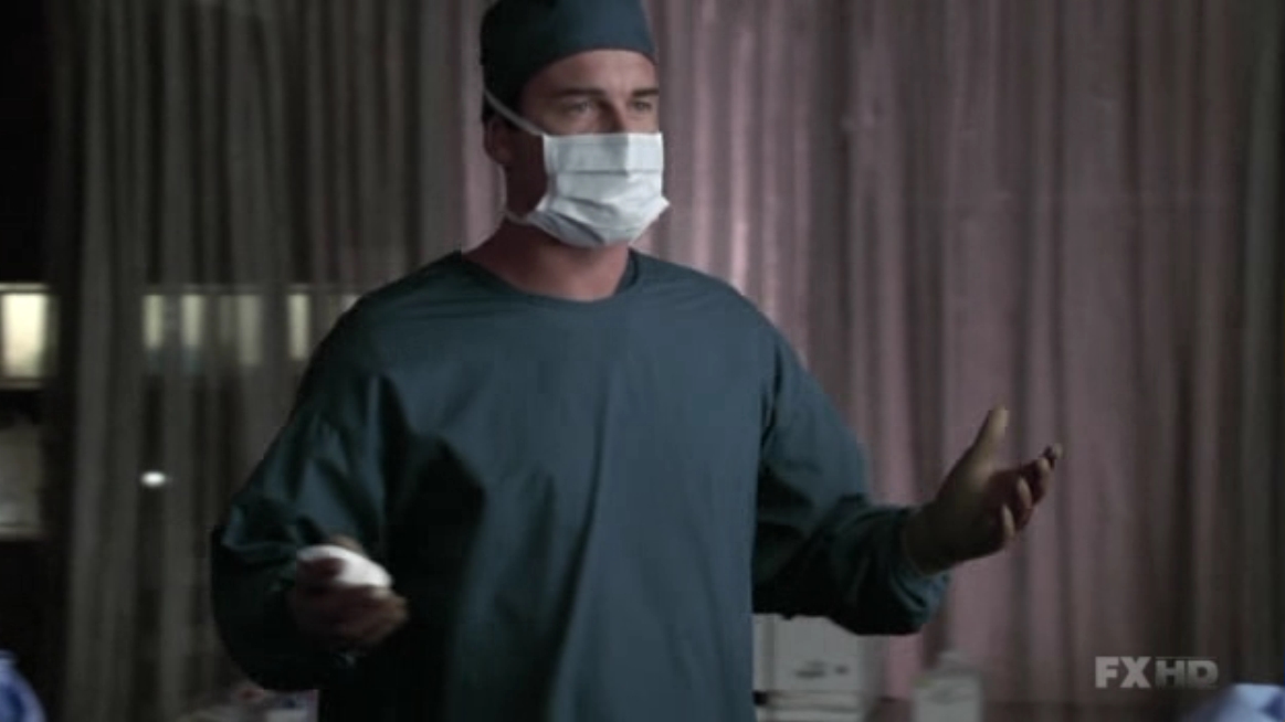 Charmed-Online-dot-NL-NipTuck5x21-0652.jpg