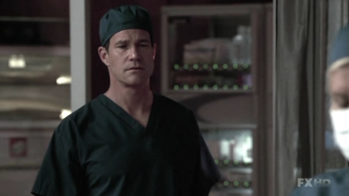 Charmed-Online-dot-NL-NipTuck5x21-0653.jpg