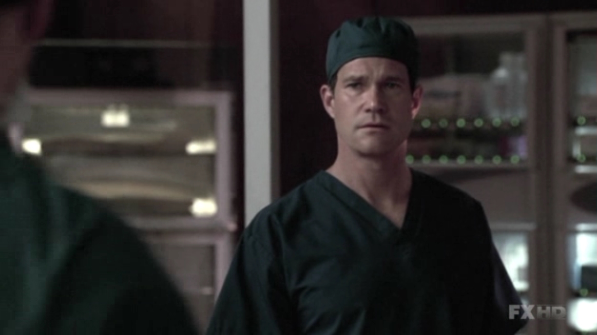 Charmed-Online-dot-NL-NipTuck5x21-0656.jpg
