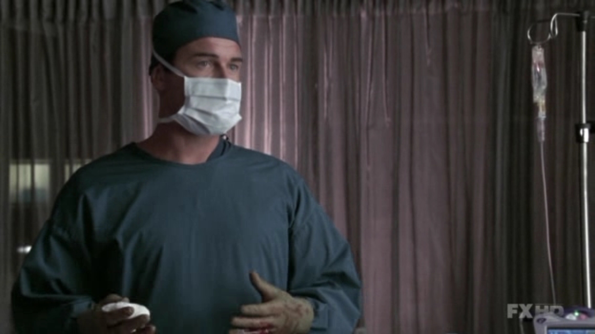 Charmed-Online-dot-NL-NipTuck5x21-0658.jpg