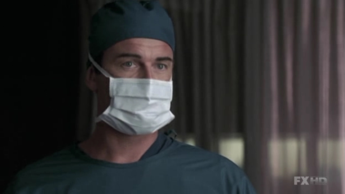 Charmed-Online-dot-NL-NipTuck5x21-0661.jpg