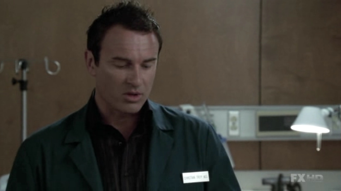 Charmed-Online-dot-NL-NipTuck5x21-1251.jpg