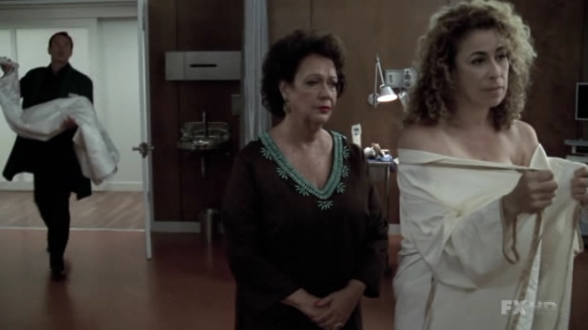 Charmed-Online-dot-NL-NipTuck5x21-1286.jpg